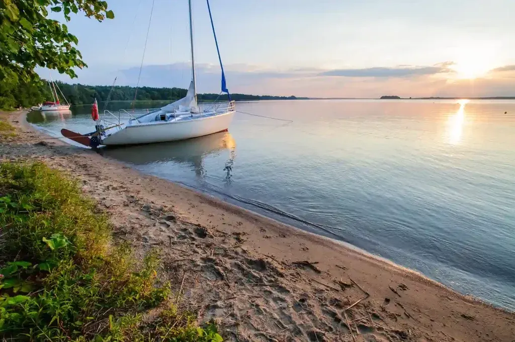 Zachody słońca we dwoje. Ciesz się jesiennymi rejsami w romantycznej atmosferze